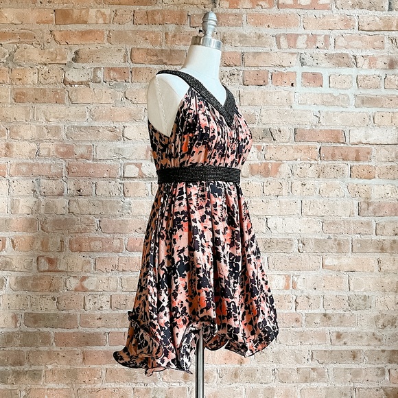 Abstract Print Dress with Beaded Detail - Picture 3 of 16